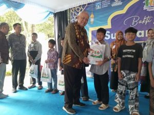 pentasharufan bingkisan sunatan massal